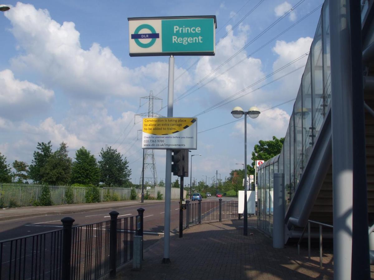 Stunning Four Bedroom House Close To Excel, O2 & Central London With Free Parking Exterior foto