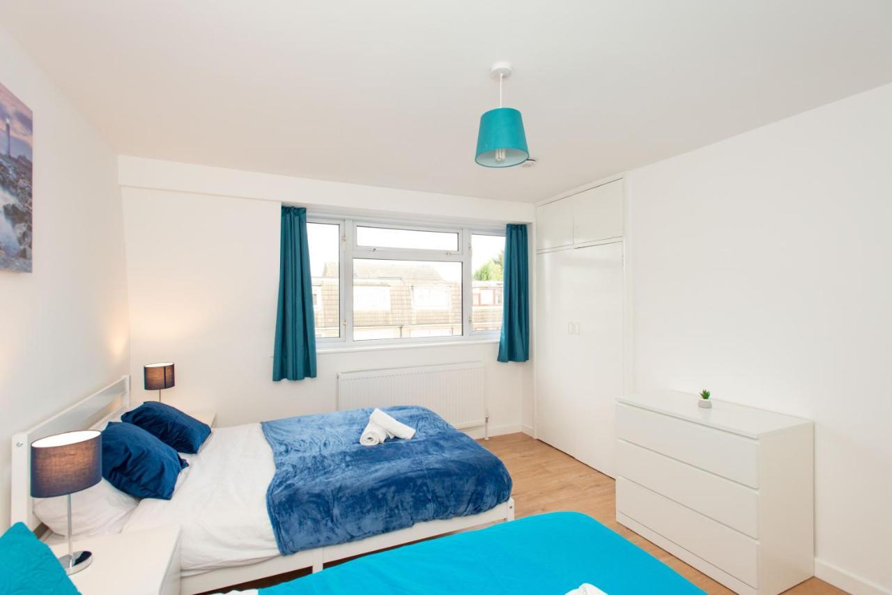 Stunning Four Bedroom House Close To Excel, O2 & Central London With Free Parking Exterior foto