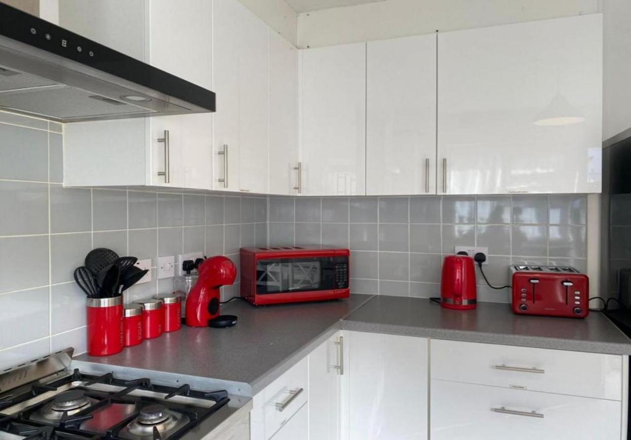 Stunning Four Bedroom House Close To Excel, O2 & Central London With Free Parking Exterior foto