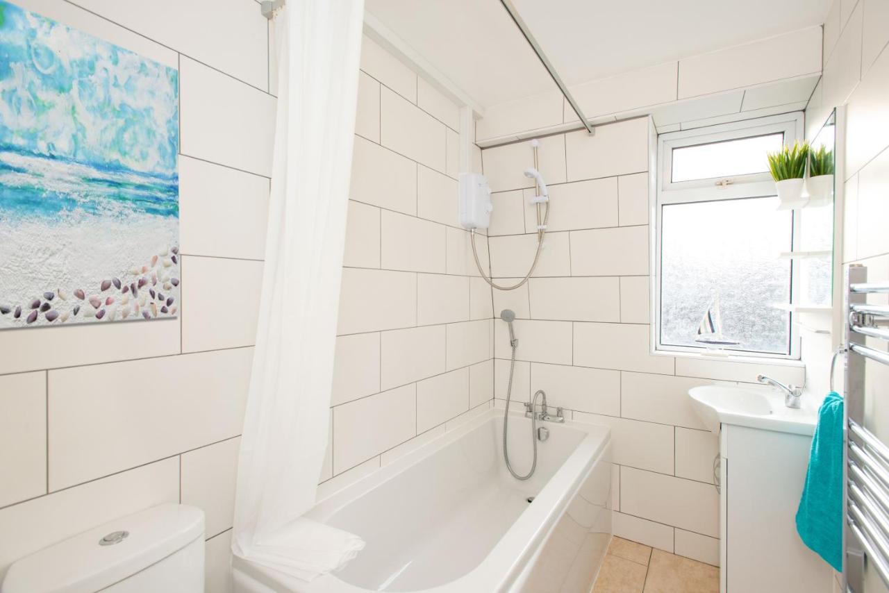 Stunning Four Bedroom House Close To Excel, O2 & Central London With Free Parking Exterior foto