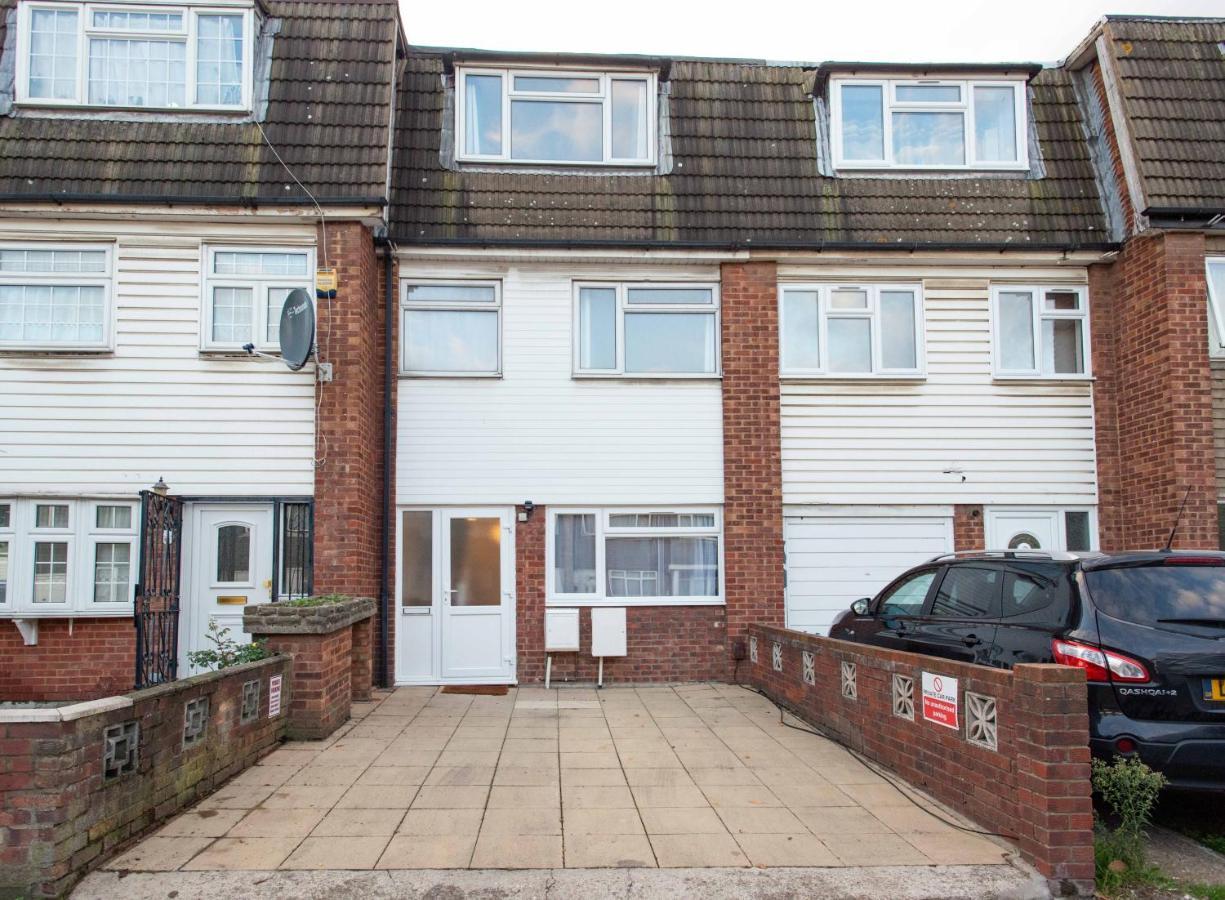 Stunning Four Bedroom House Close To Excel, O2 & Central London With Free Parking Exterior foto