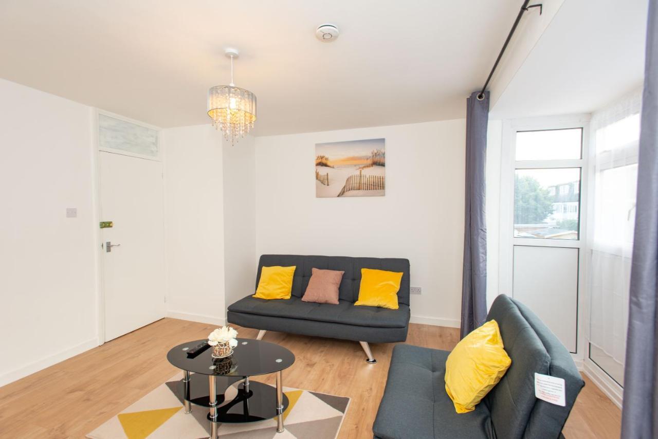 Stunning Four Bedroom House Close To Excel, O2 & Central London With Free Parking Exterior foto
